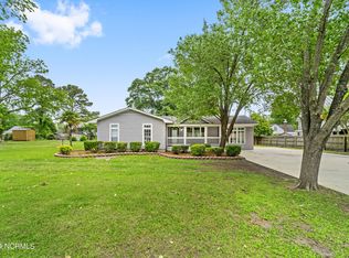202 W Franck St, Richlands, NC 28574
