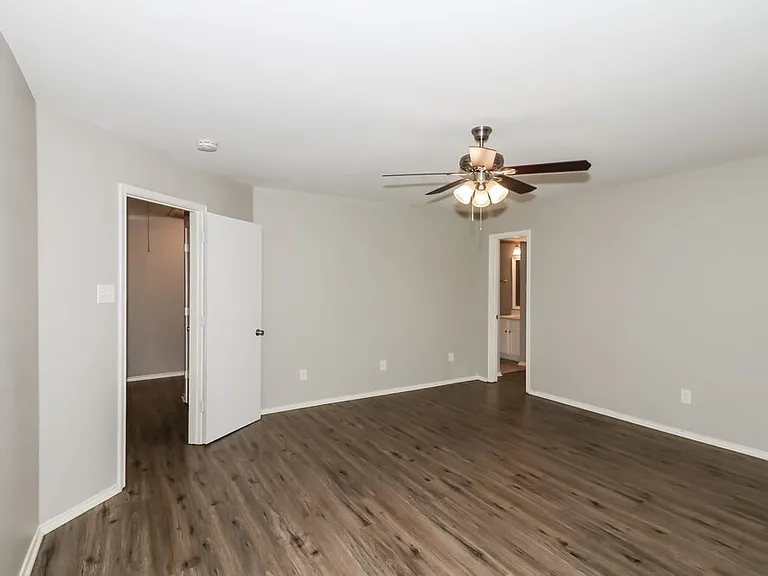 21118 Bridgemeadows Ln — Photo 10