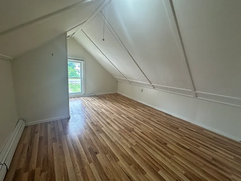 697 Main St #3 — Photo 9