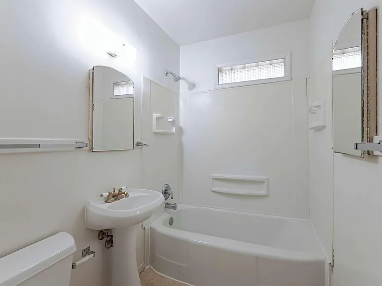 940 S 48th St — Photo 18