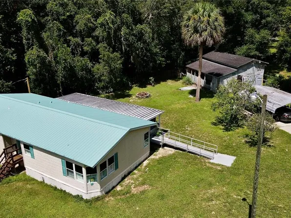 10767 SE 130th Ln, Ocklawaha, FL 32179