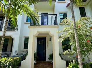 11534 SW 15th St #11534, Hollywood, FL 33025