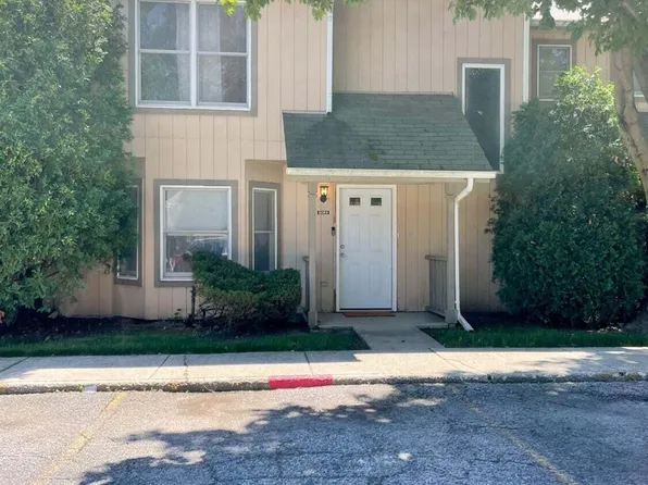 6089 Pennsylvania Dr, Merrillville, IN 46410