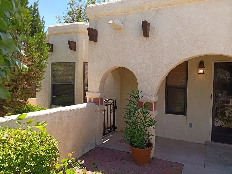 9612 Peralta Rd NE — Photo 20