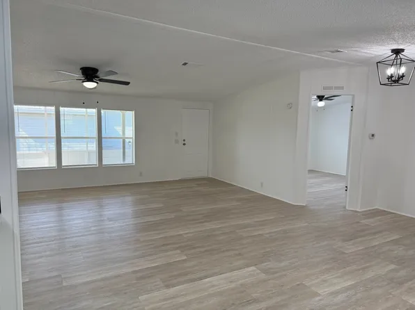 702 Lark Dr, Barefoot Bay, FL 32976