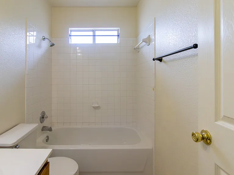 1203 Fox Creek Dr — Photo 21