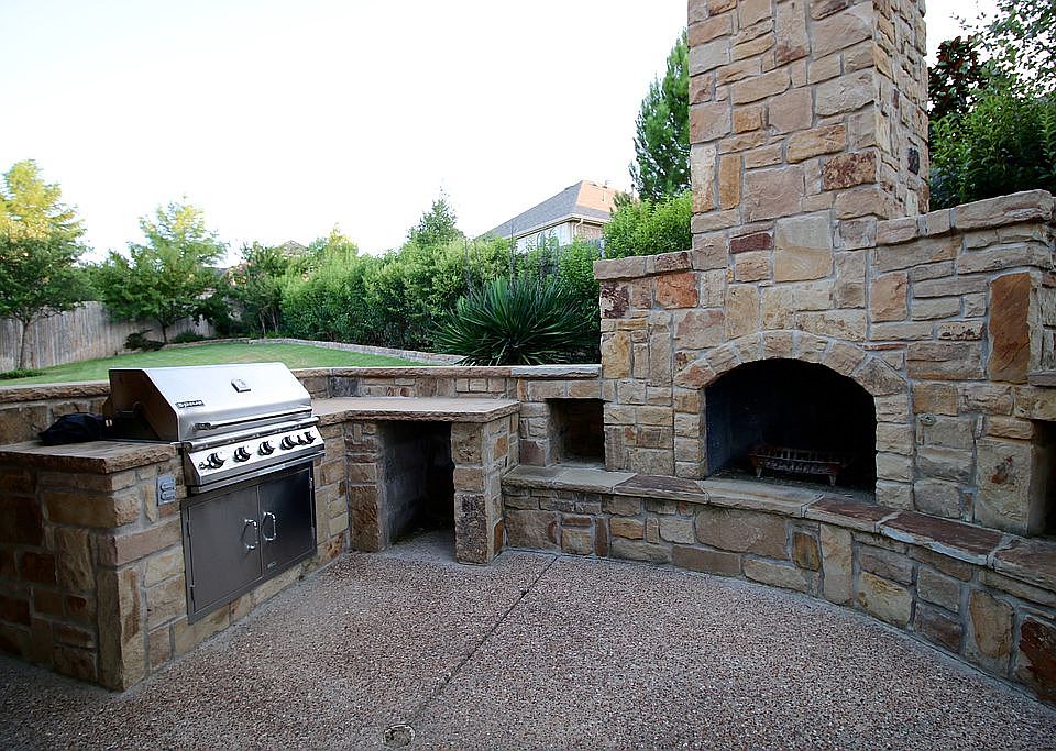 1st image of 1700 Lewis Crossing Dr