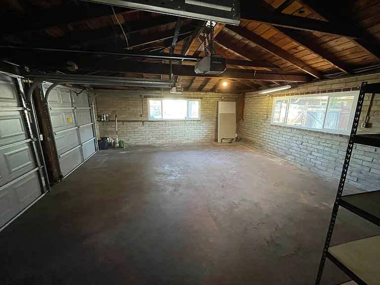 5656 E Waverly Ln — Photo 9