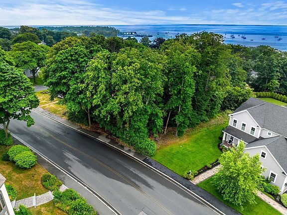 3rd image of 239 Nahant Rd