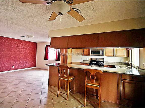 3rd image of 1313 Charmast Ln