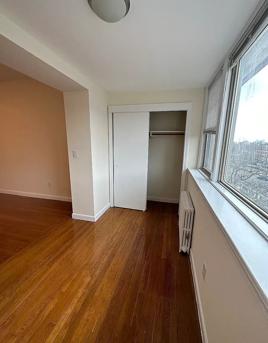 1 bed, 9999 sqft, $2,300 — Photo 4