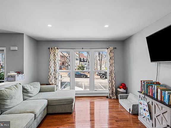 5th image of 7229 Olde Lantern Way