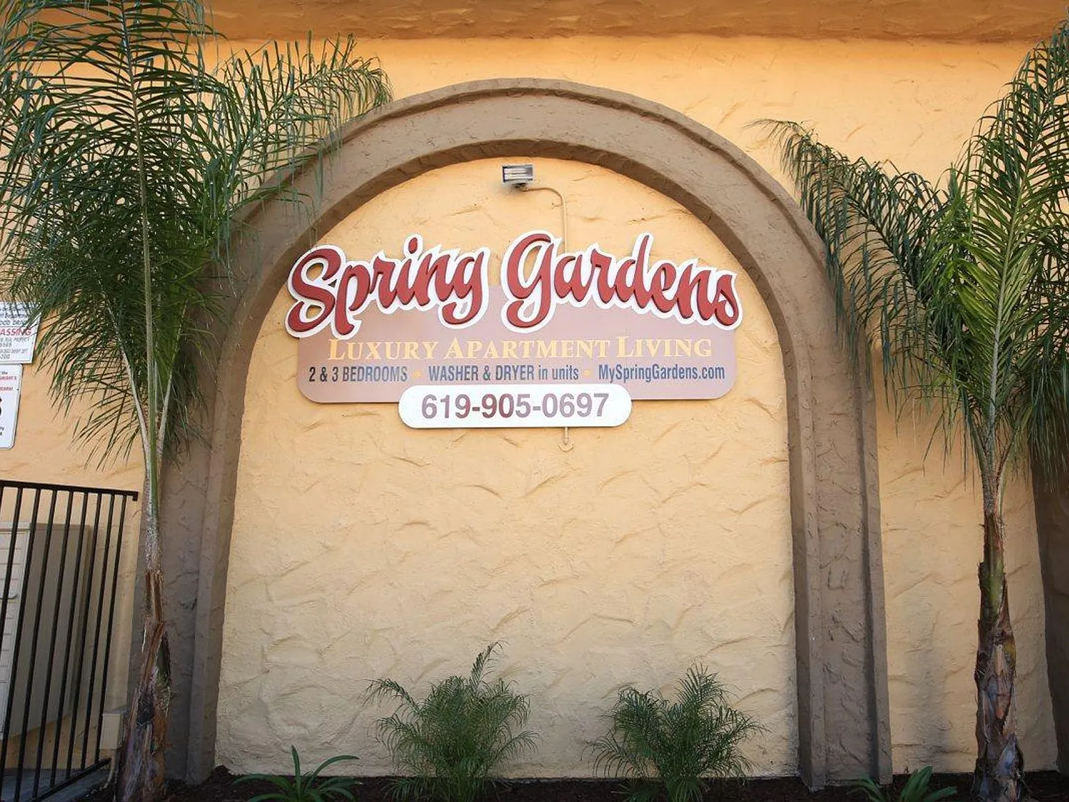 Spring Gardens Apartments — Photo 1