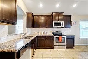 18320 Cuyahoga Dr — Photo 8