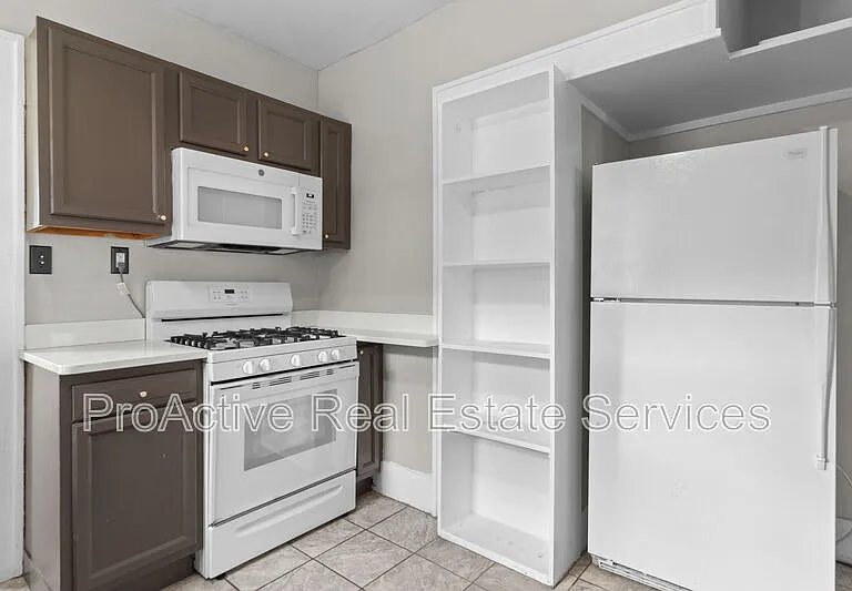 1623 Lafayette Blvd — Photo 13