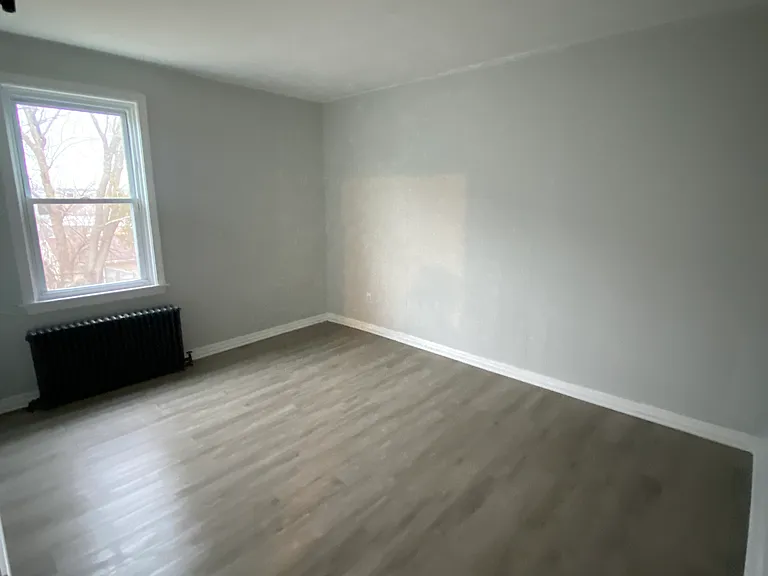 400 Snell St — Photo 6