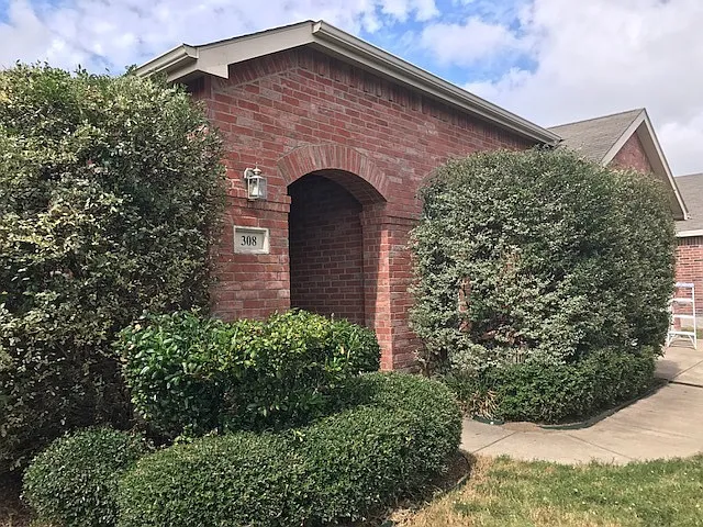 Adorable 3-2-2 in Trails of Chesnut Meadow in Forney! — Photo 3
