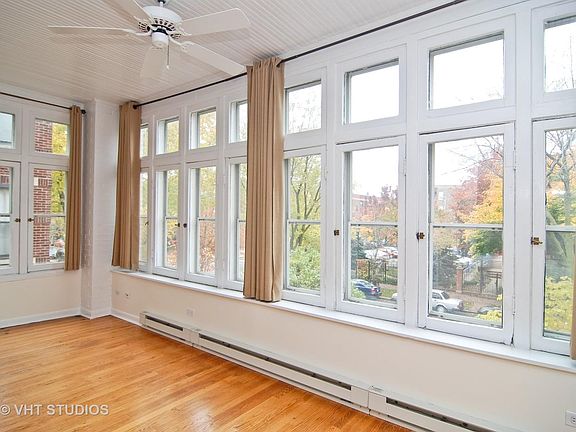 3rd image of 4507 N Beacon St #1