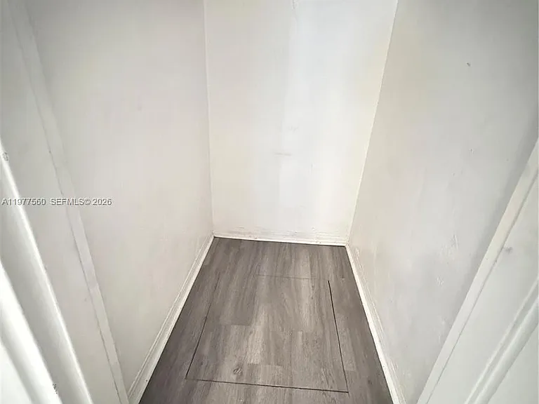 2652 SW 23rd Ave #BACK — Photo 3