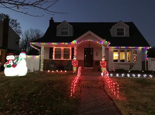 3917 Miller Pl, Levittown, NY 11756
