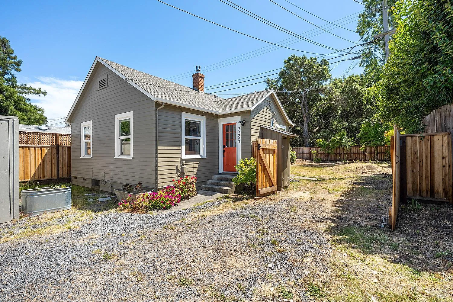 732 Petaluma Boulevard S - Photo 2