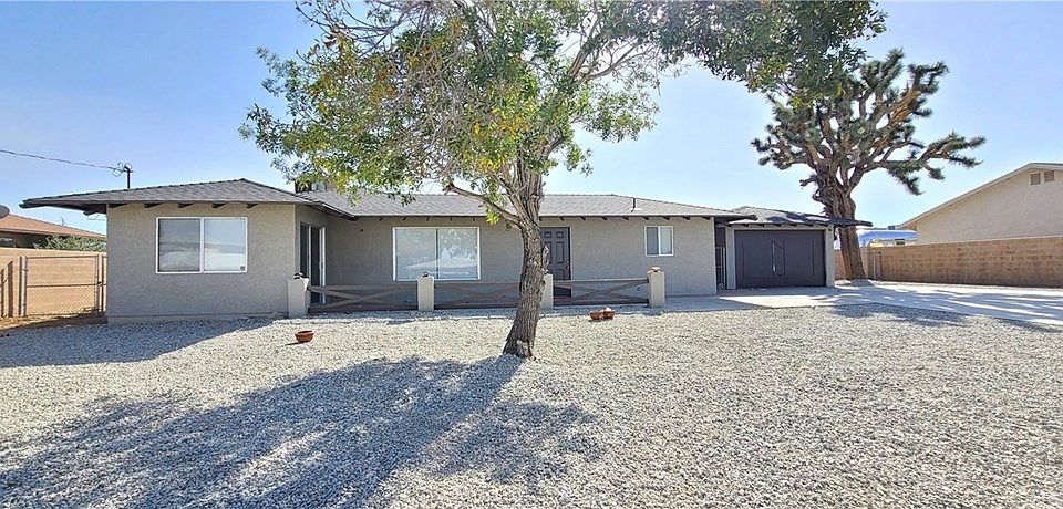 1st image of 57615 Sunnyslope Dr