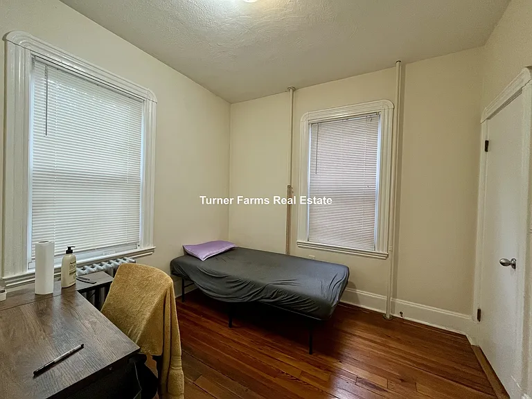114 Thornton St #1 — Photo 9