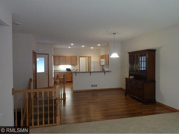 4th image of 805 Regent Dr