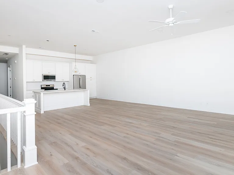 6309 Meeting St #201 — Photo 38
