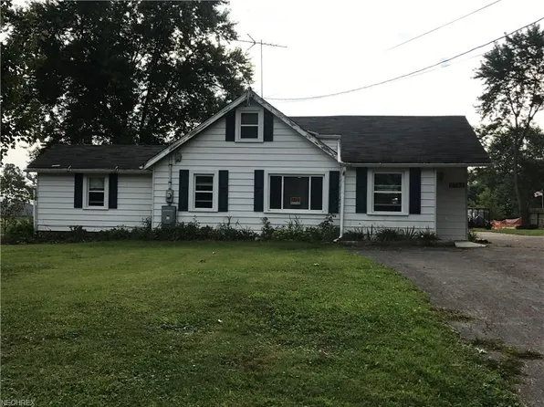 2762 Greendale Ave SW, Massillon, OH 44647
