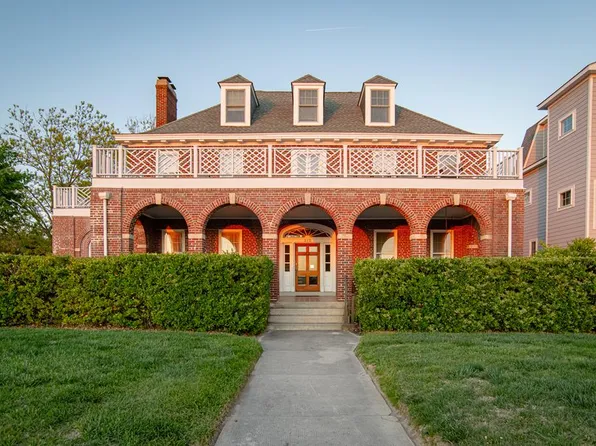 212 Bay Ave, Alexandria, VA 22311
