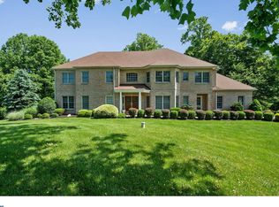 29 Oak Tree Hollow Rd #R, West Chester, PA 19382