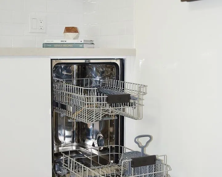226 E De La Guerra St #214C — Photo 2