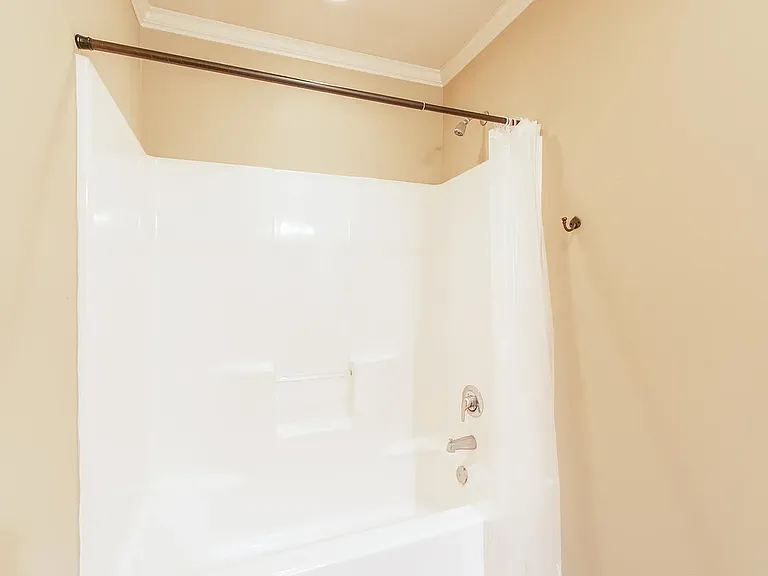 120 Deraney Ln — Photo 16