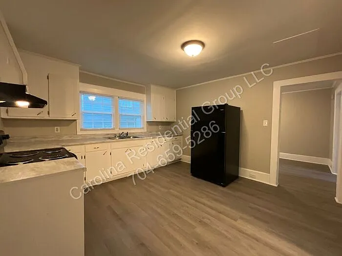 1034 Ridge Ave — Photo 7
