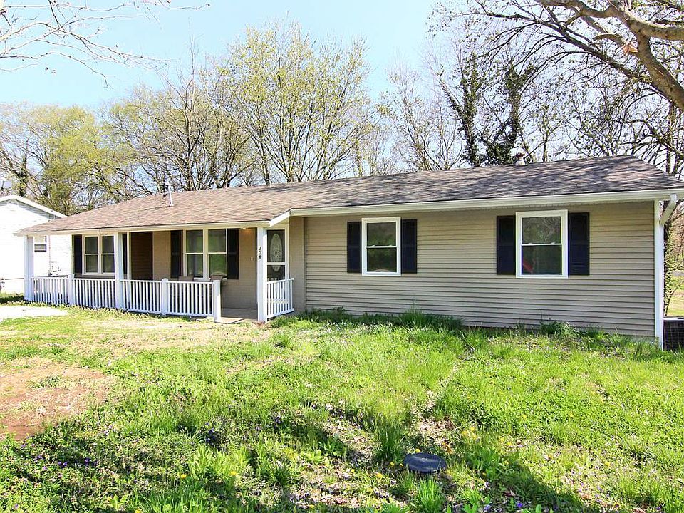 1st image of 304 Tavy Dr