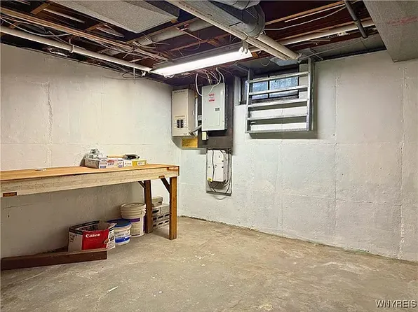 (undisclosed Address), Tonawanda, NY 14150