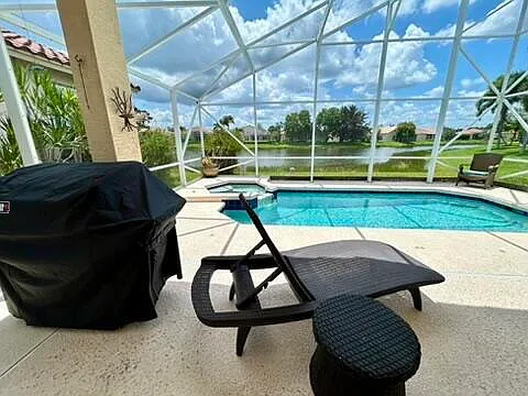 360 NW Shoreline Cir — Photo 13