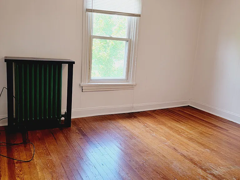 1505 Moore St — Photo 15