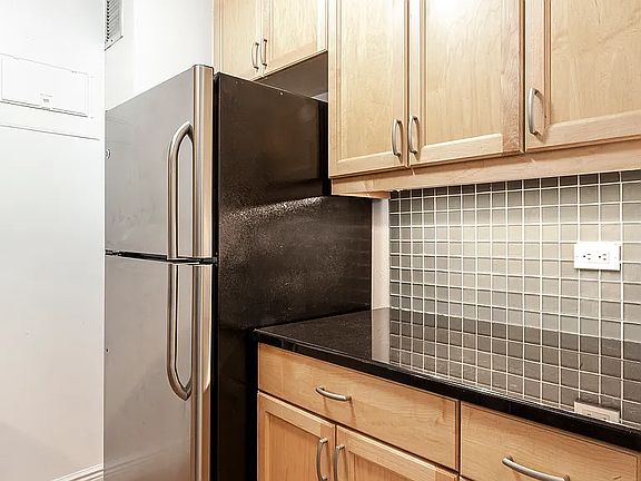 2nd image of 201 E 87th St APT 10M