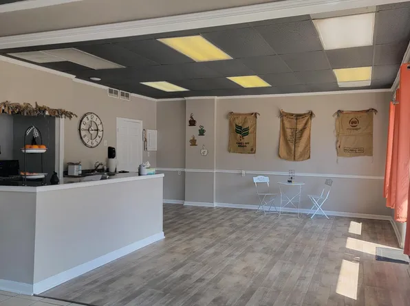 Four Seasons (GA), 100 Apollo Dr #1a0, Fayetteville, GA 30214