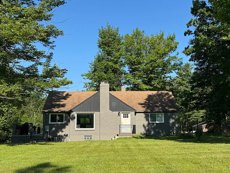 5430 Brainard Rd — Photo 40
