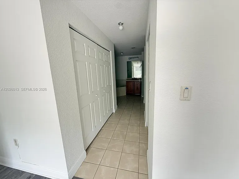 107 Mendoza Ave #201 — Photo 18