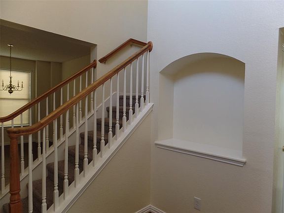 3rd image of 6710 Amberdale Dr