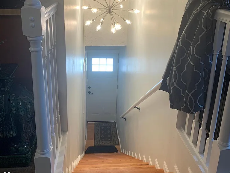 851 N Madison Ave — Photo 5