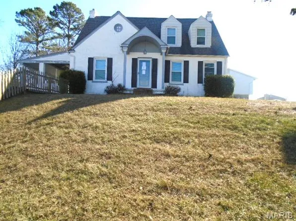 3820 N Barrington Ct, Arnold, MO 63010