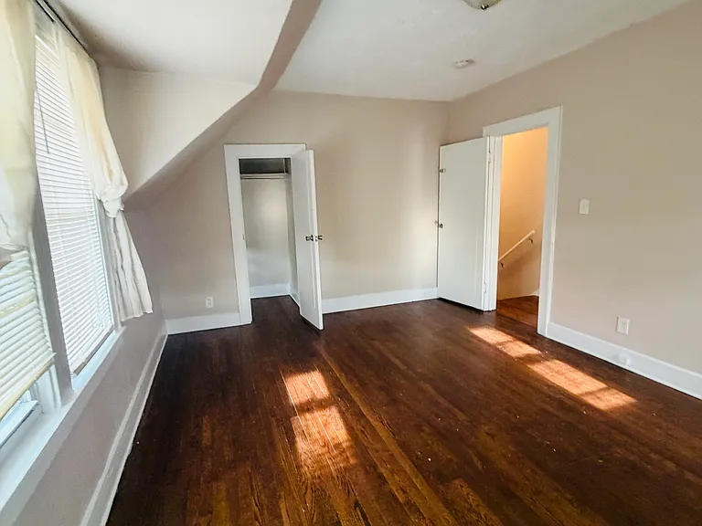 1007 Premont Ave — Photo 28