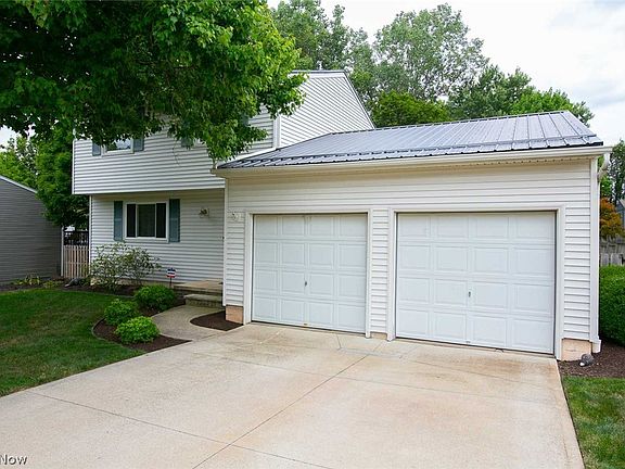 3rd image of 882 Sunhaven Dr