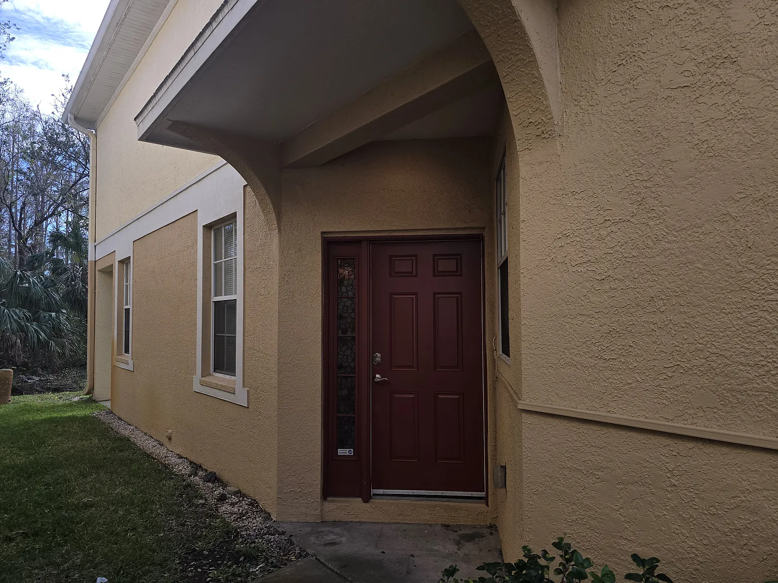 2 bed, 2.5 bath, 1328 sqft, $1,925 — Photo 3