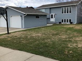1906 5th Ave E, West Fargo, ND 58078